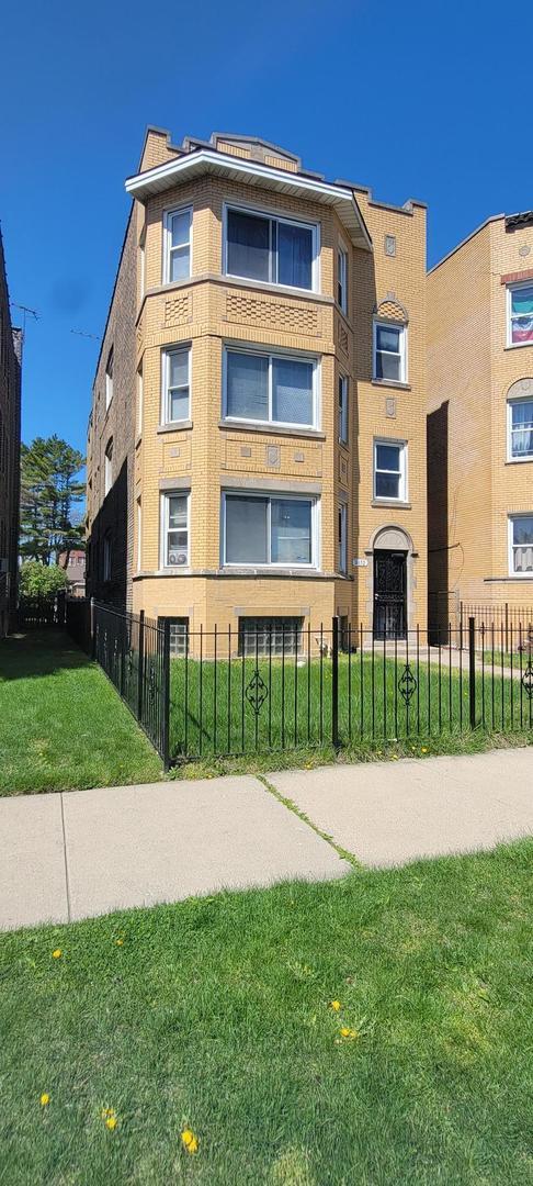 10652 S Avenue B, Chicago, IL 60617