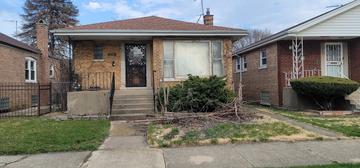 12321 S Green St., Calumet Park, IL 60827