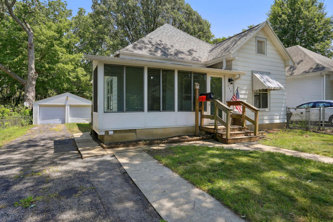 108 S Poplar St., Urbana, IL 61802