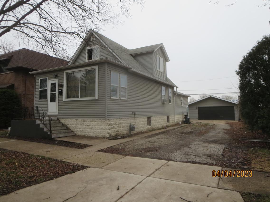 4051 Prairie Ave., Schiller Park, IL 60176