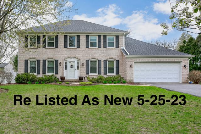 25W275 Woodstock Ct., Naperville, IL 60540