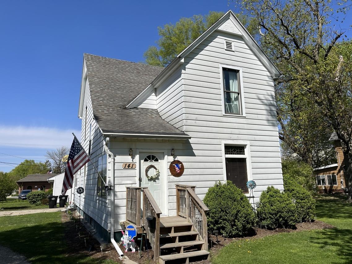 141 W Orleans St., Paxton, IL 60957