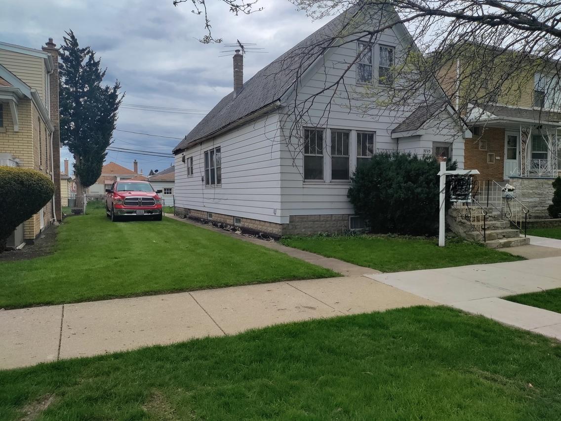 3723 W 55th St., Chicago, IL 60632