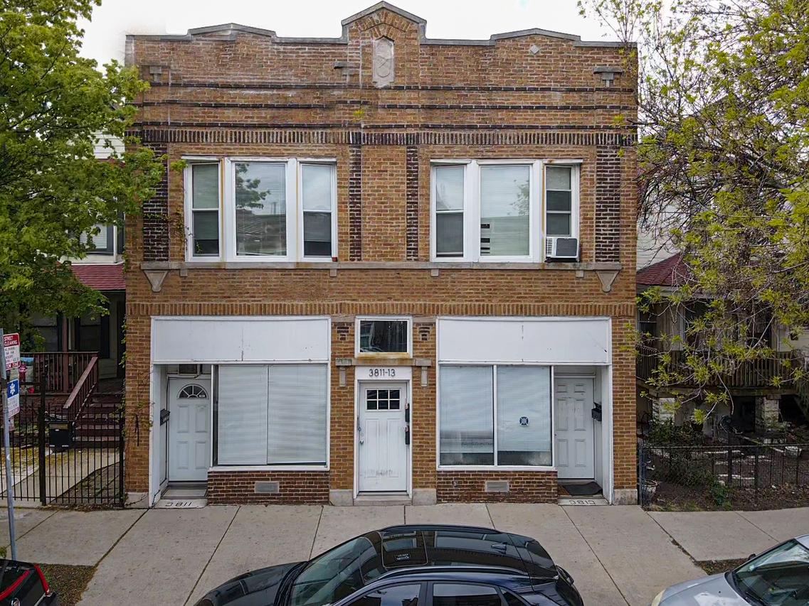 3813 W Montrose Ave., Chicago, IL 60618