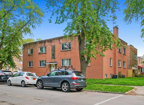 2919 W Rosemont Ave. #2, Chicago, IL 60659