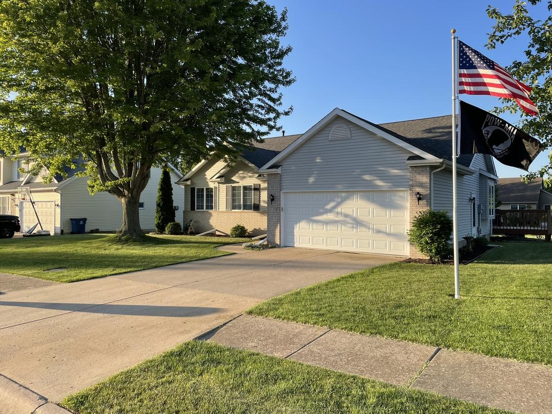 1002 28th Ave., Silvis, IL 61282