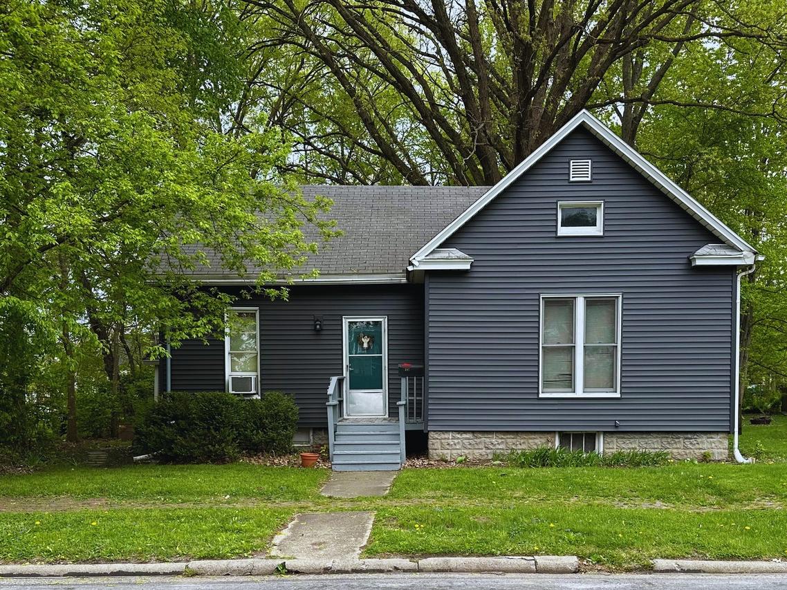 207 E Oregon St., Urbana, IL 61801