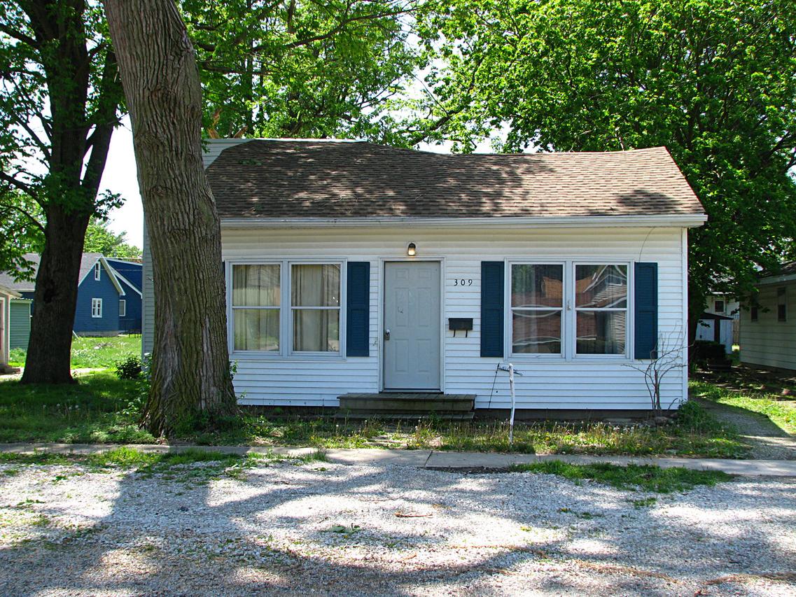 309 E Overton St., Tuscola, IL 61953