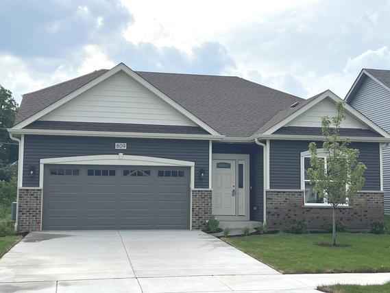 809 Alexandra Ln., Yorkville, IL 60560