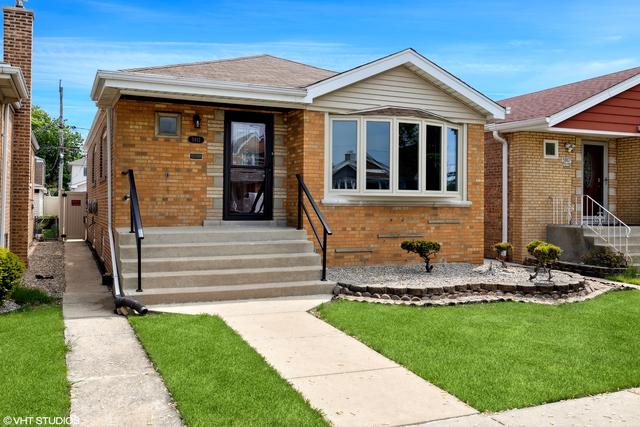 5813 S Moody Ave., Chicago, IL 60638