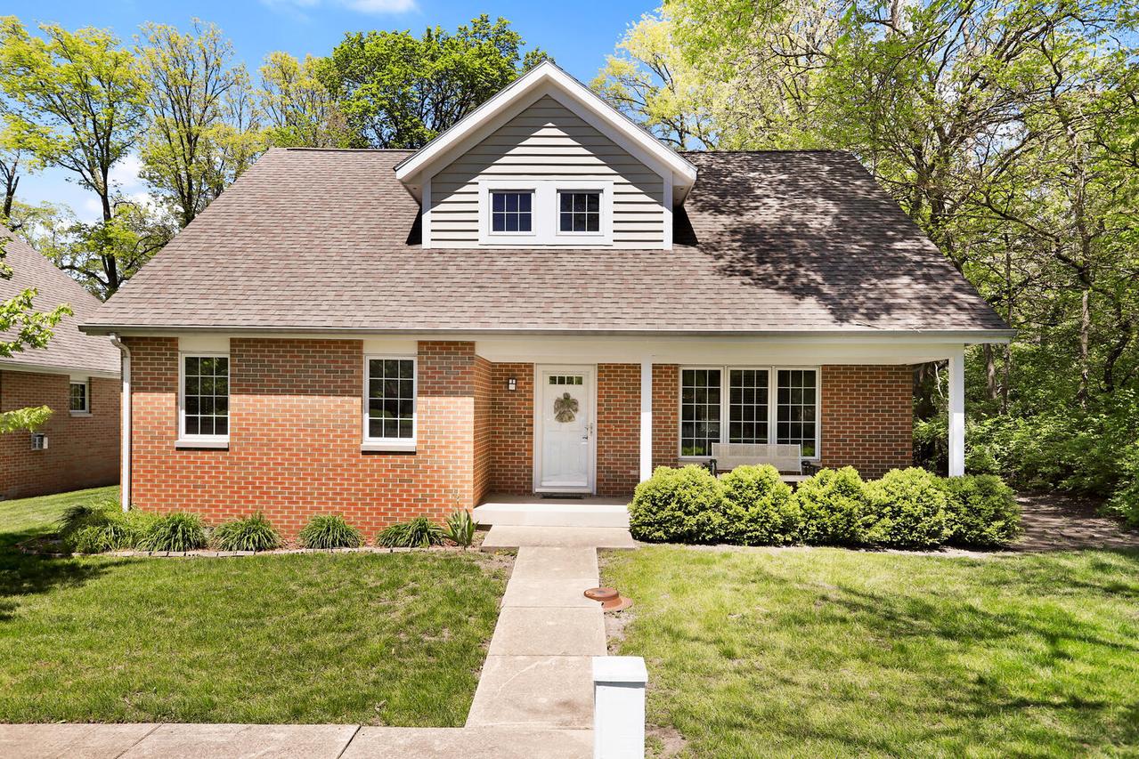 4 Hedgerow Ct., Monticello, IL 61856