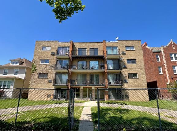 5424 W Ferdinand St. #106, Chicago, IL 60644