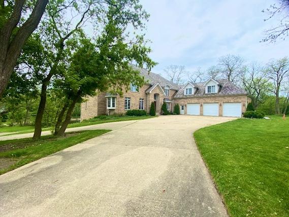 26005 N Middleton Pkwy., Mundelein, IL 60060