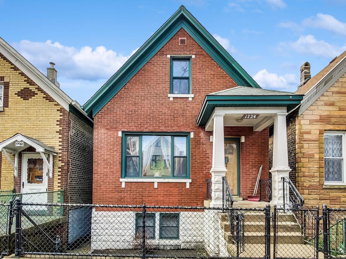 1724 N Wood St., Chicago, IL 60622