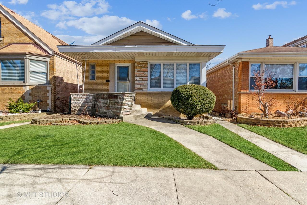5725 S Newland Ave., Chicago, IL 60638