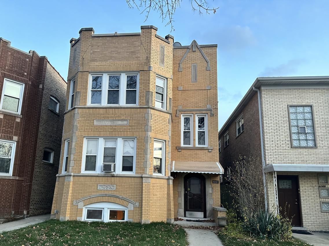 6247 W Raven St., Chicago, IL 60646