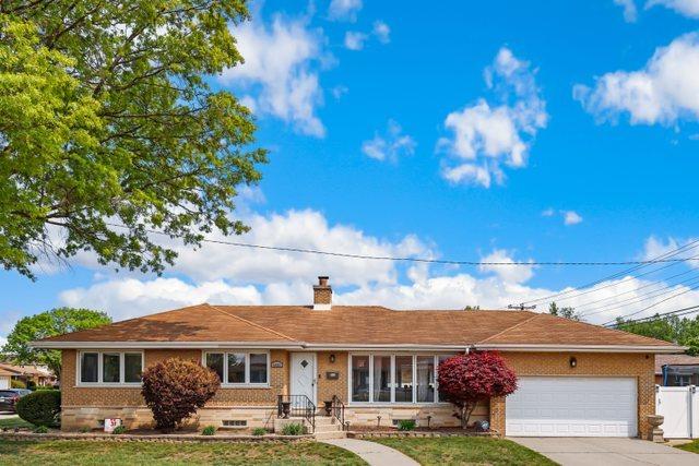 4443 N Potawatomie Ave., Chicago, IL 60656