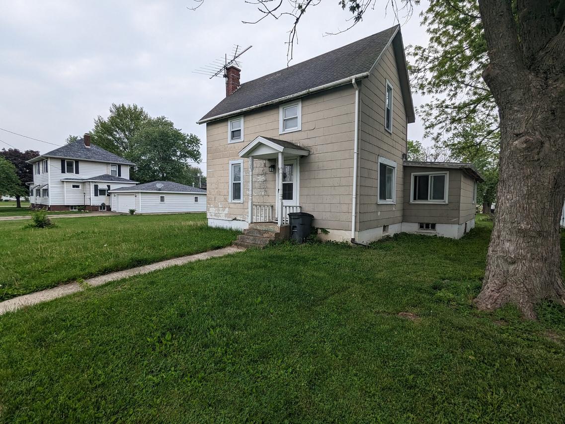 108 3rd St., Buckley, IL 60918