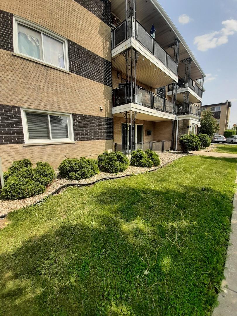 9421 S Roberts Rd. #1NW, Hickory Hills, IL 60457