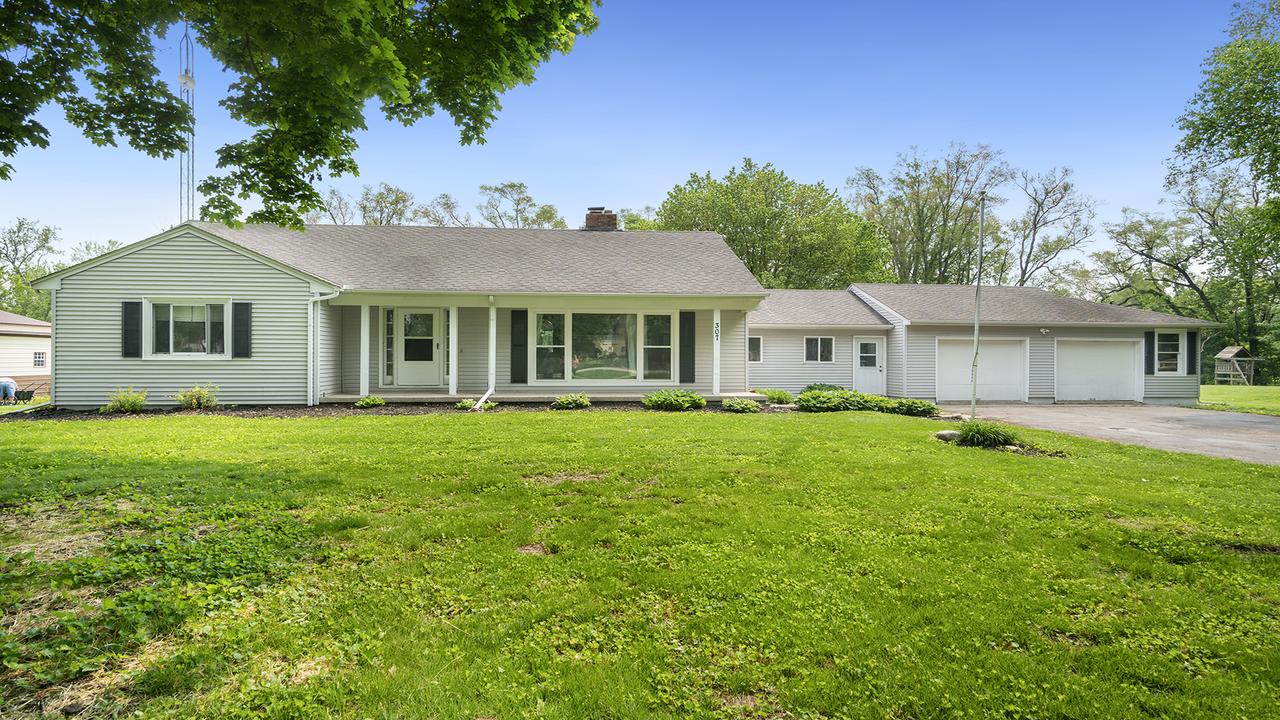 307 N Walnut St., Lindenwood, IL 61049