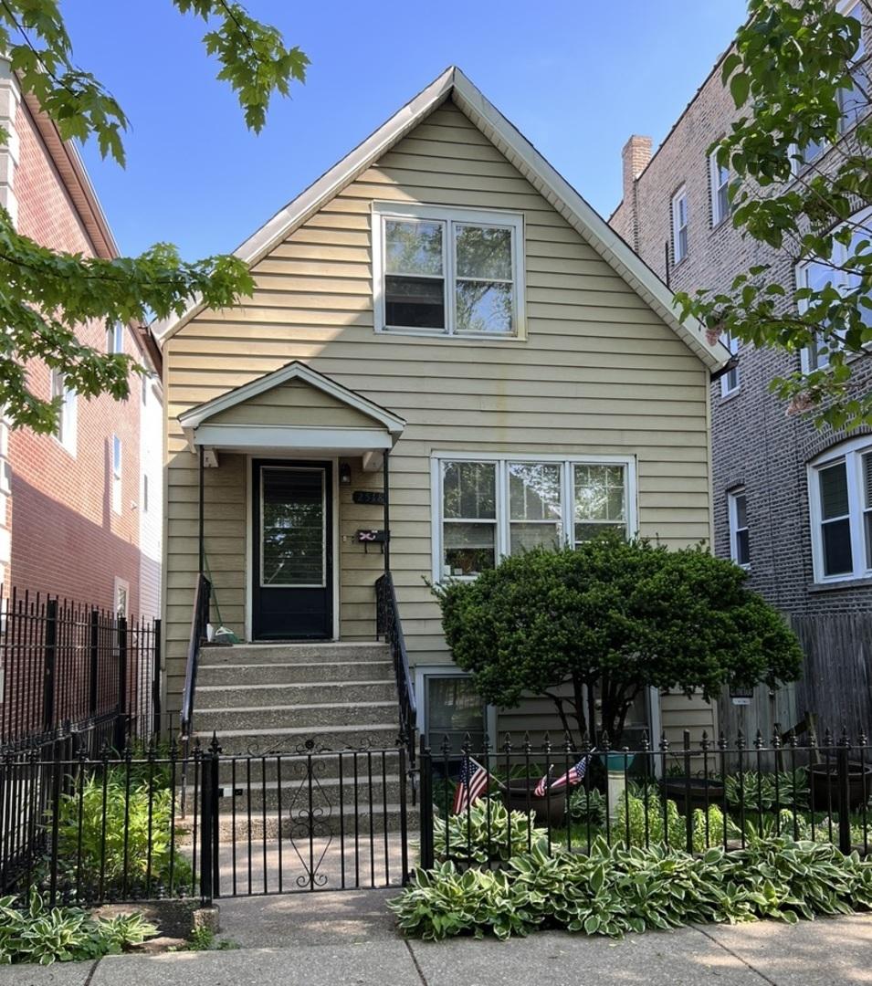 2518 W Palmer St., Chicago, IL 60647