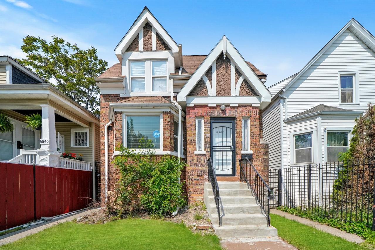 6544 S Oakley Ave., Chicago, IL 60636