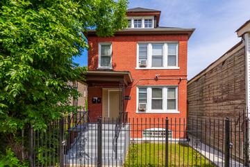 8805 S Escanaba Ave., Chicago, IL 60617