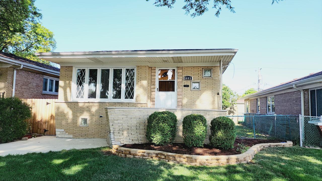 5605 S Menard Ave., Chicago, IL 60638