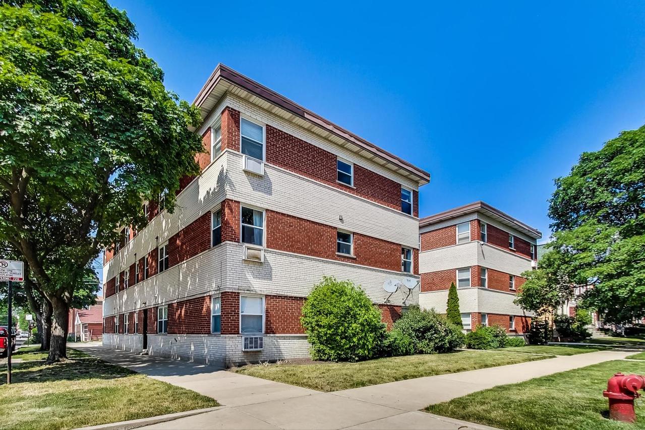 2658 W Rascher Ave. #201, Chicago, IL 60625