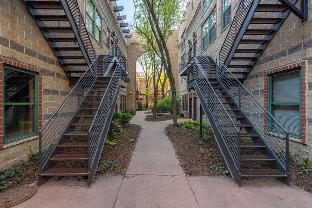 22 N Morgan St. #202, Chicago, IL 60607