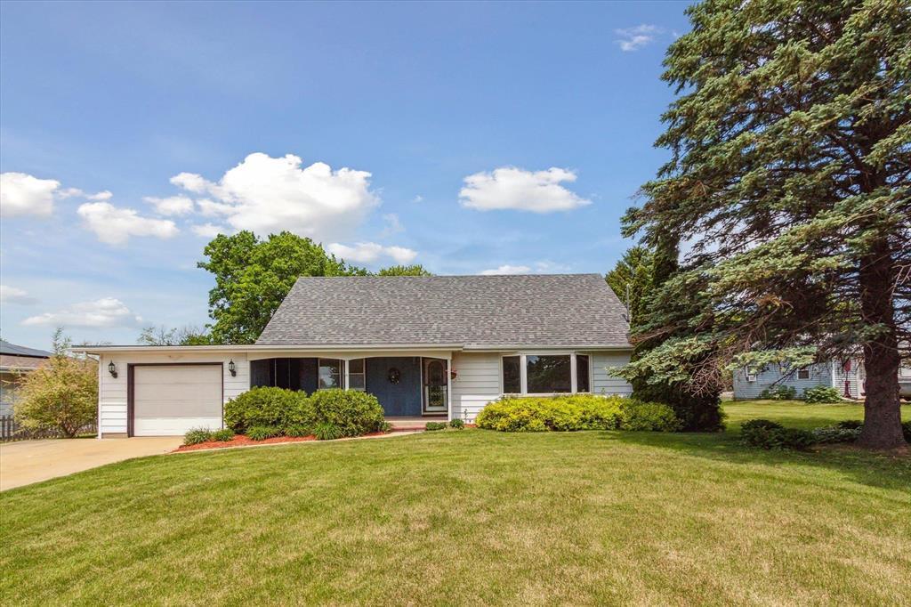 1696 W Fairview Rd., Freeport, IL 61032