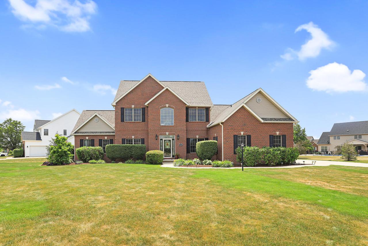 1407 Alydar Dr., Mahomet, IL 61853