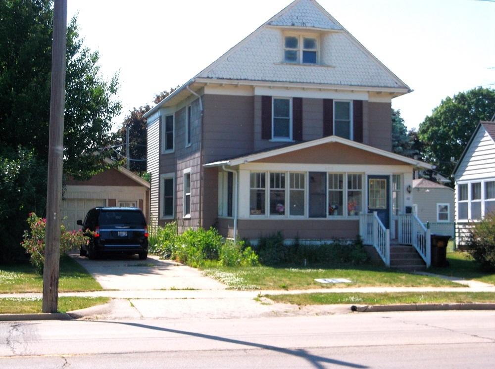 403 N Division Ave., Polo, IL 61064