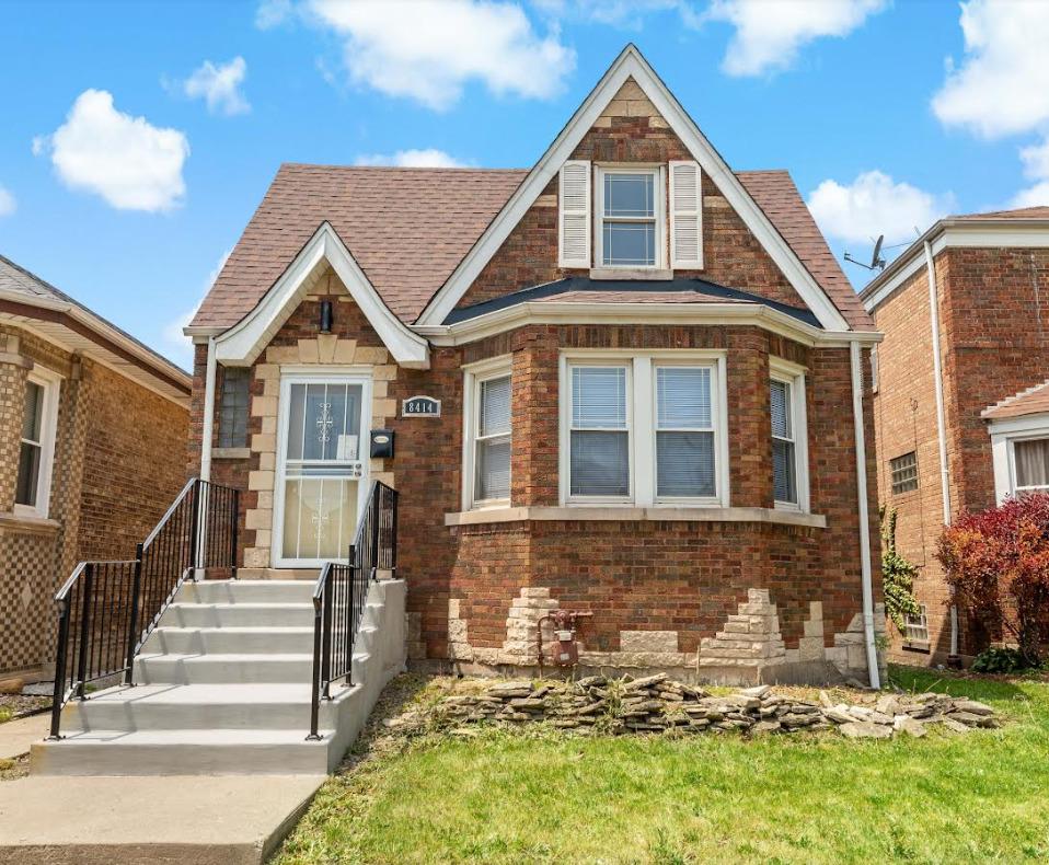 8414 S Paulina St., Chicago, IL 60620