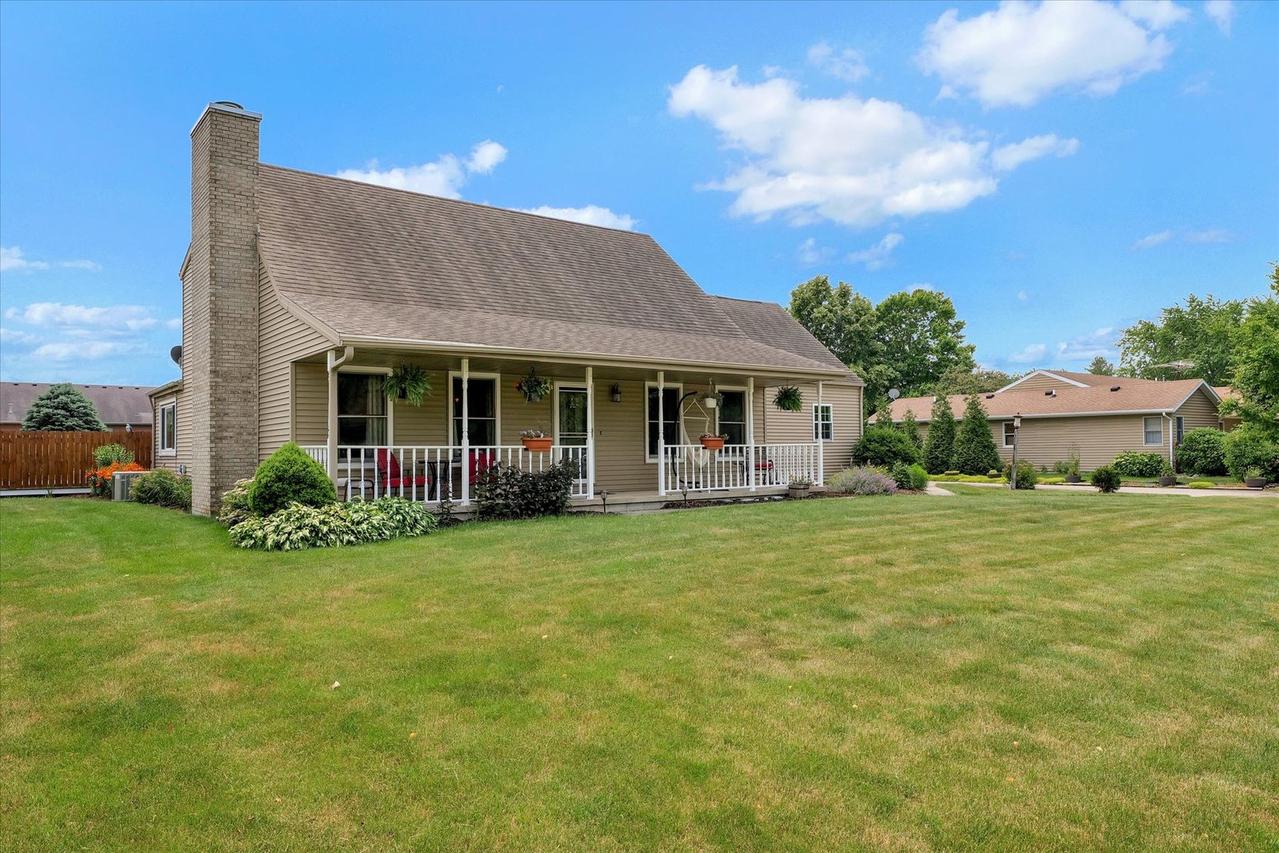 1407 Peters Dr., St. Joseph, IL 61873