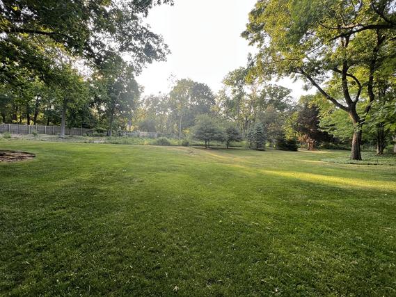 W Alden Ln., Lake Forest, IL 60045