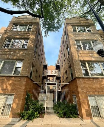 1009 N Oakley Blvd. #1W, Chicago, IL 60622