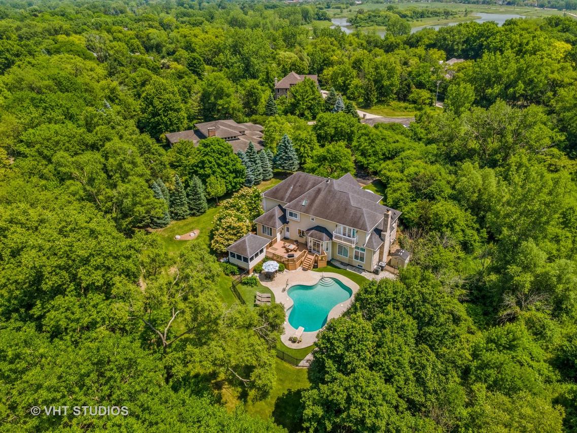 1861 Pheasant Run, Long Grove, IL 60047
