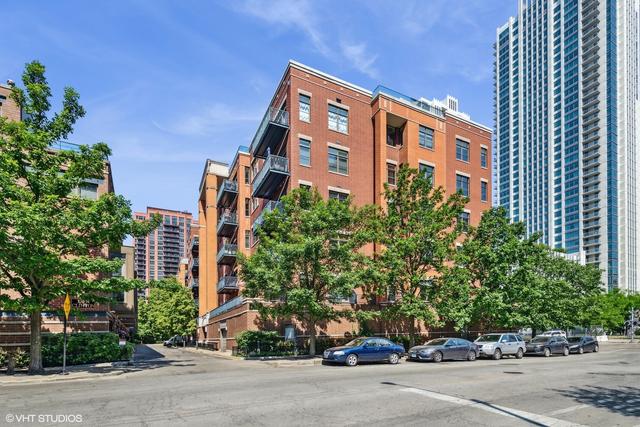 330 N Clinton St. #504, Chicago, IL 60661