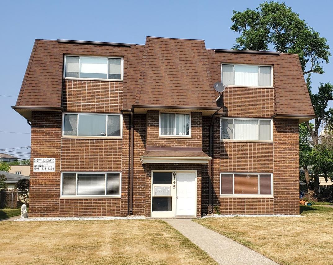8145 Ogden Ave. #1N, Lyons, IL 60534