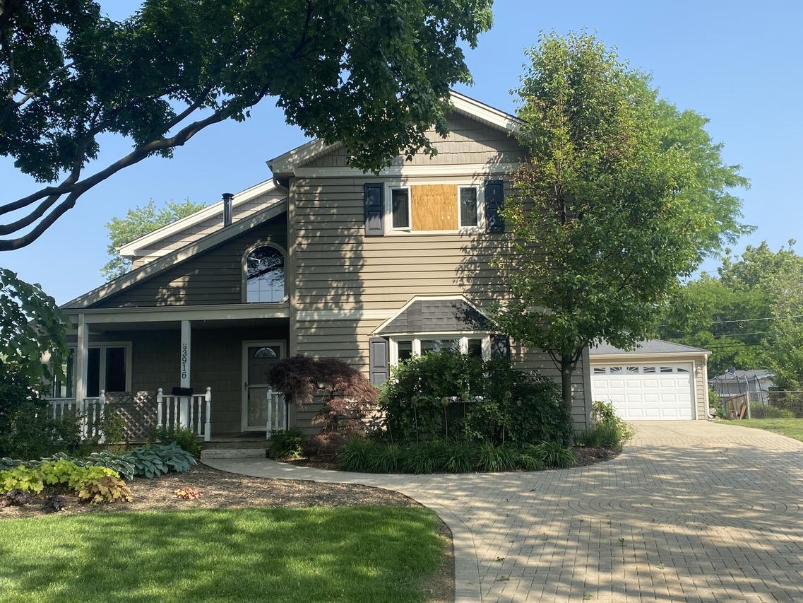 3916 Wren Ct., Rolling Meadows, IL 60008