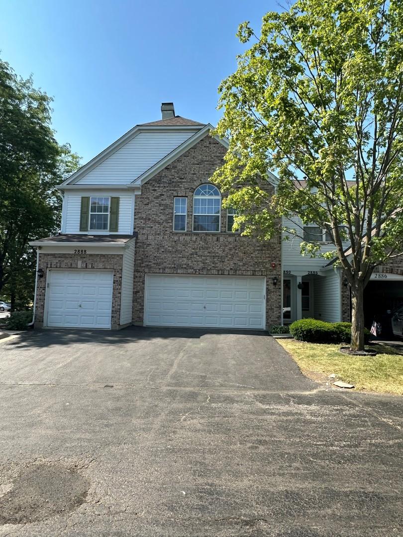 2890 Stonewater Dr., Naperville, IL 60564