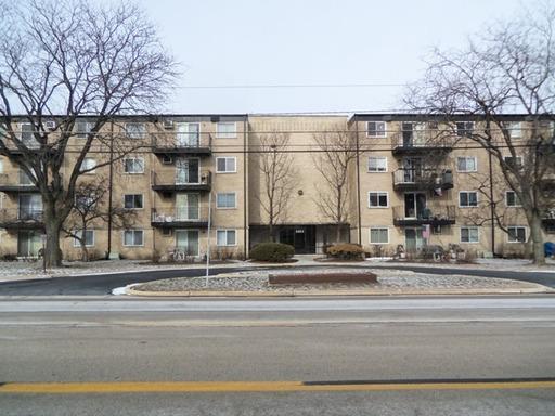 2424 E Oakton St. #3J, Arlington Heights, IL 60004
