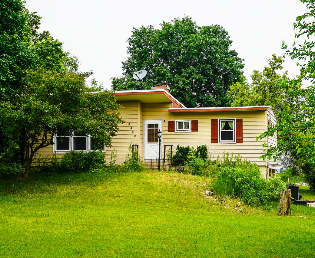 4408 Mathew Ave., Roscoe, IL 61073