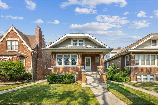 2944 Wisconsin Ave., Berwyn, IL 60402