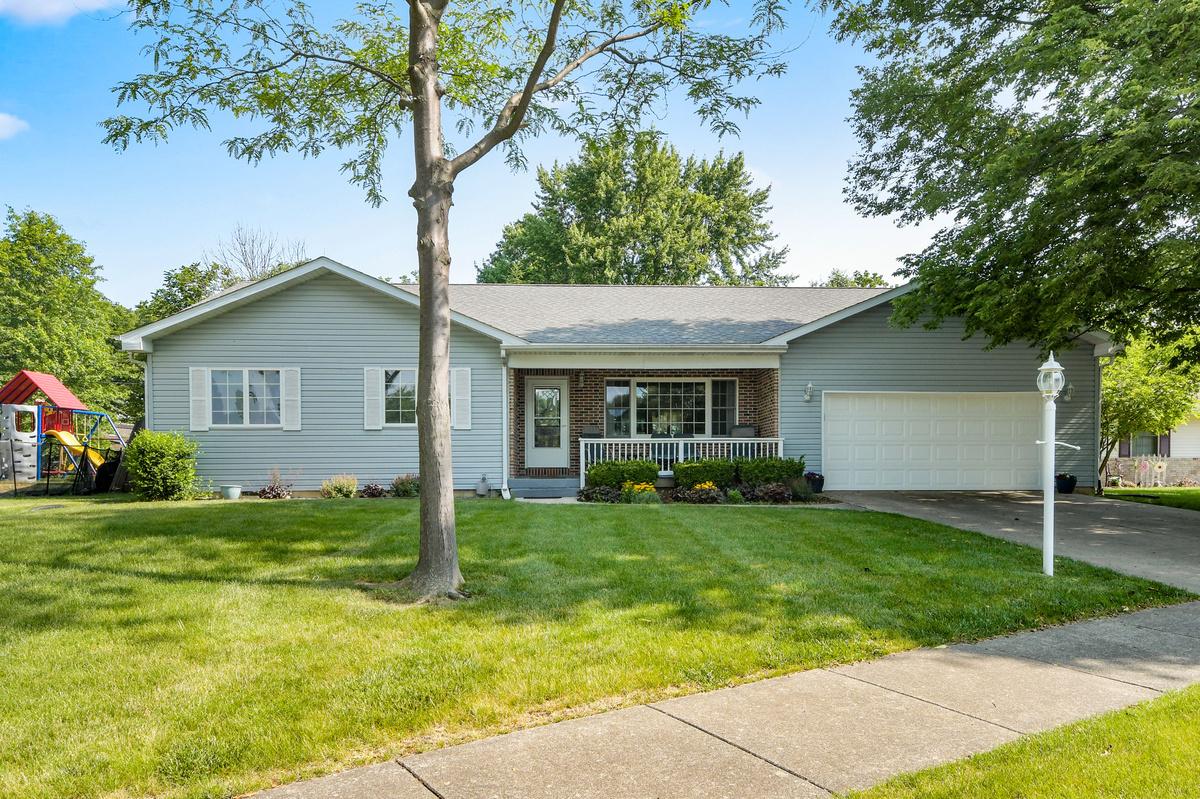 720 Edwards St., Monticello, IL 61856