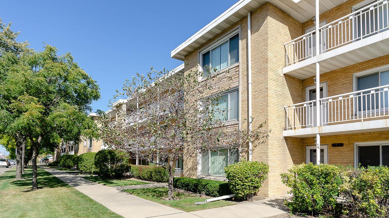 4955 N Harlem Ave. #3, Chicago, IL 60656