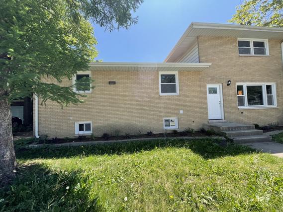 1499 Wentworth Ave., Calumet City, IL 60409