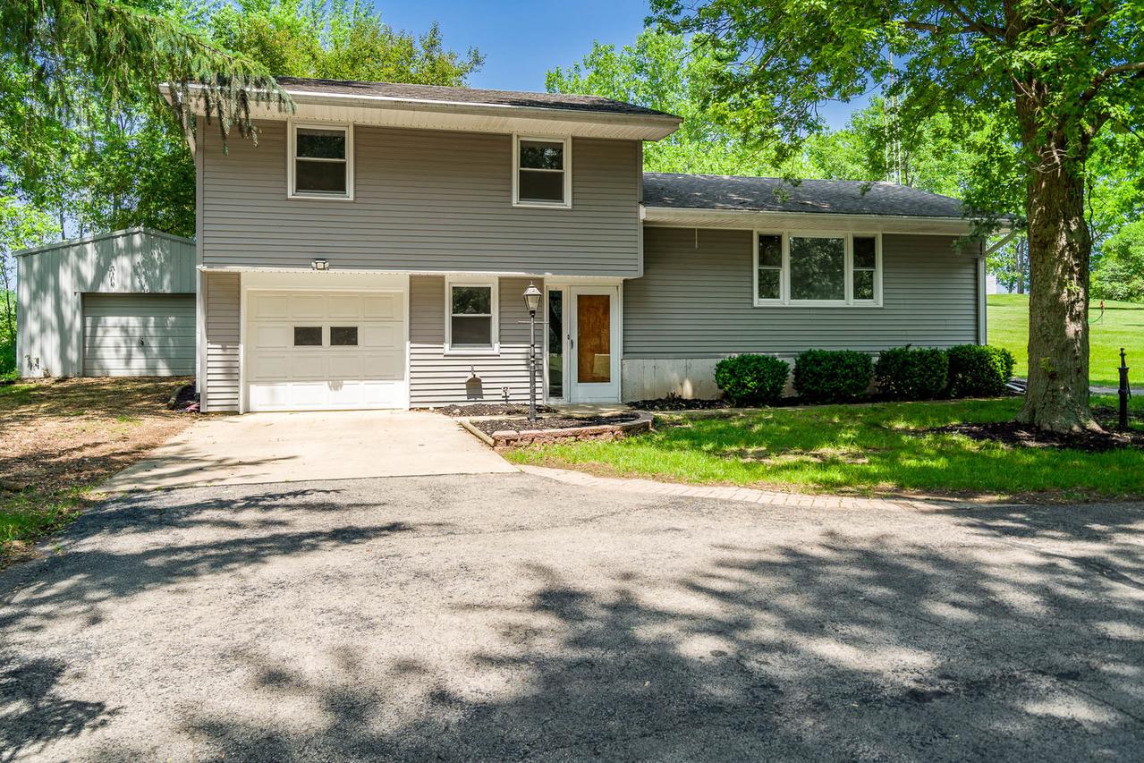 2566 W Oregon Trail Rd., Oregon, IL 61061