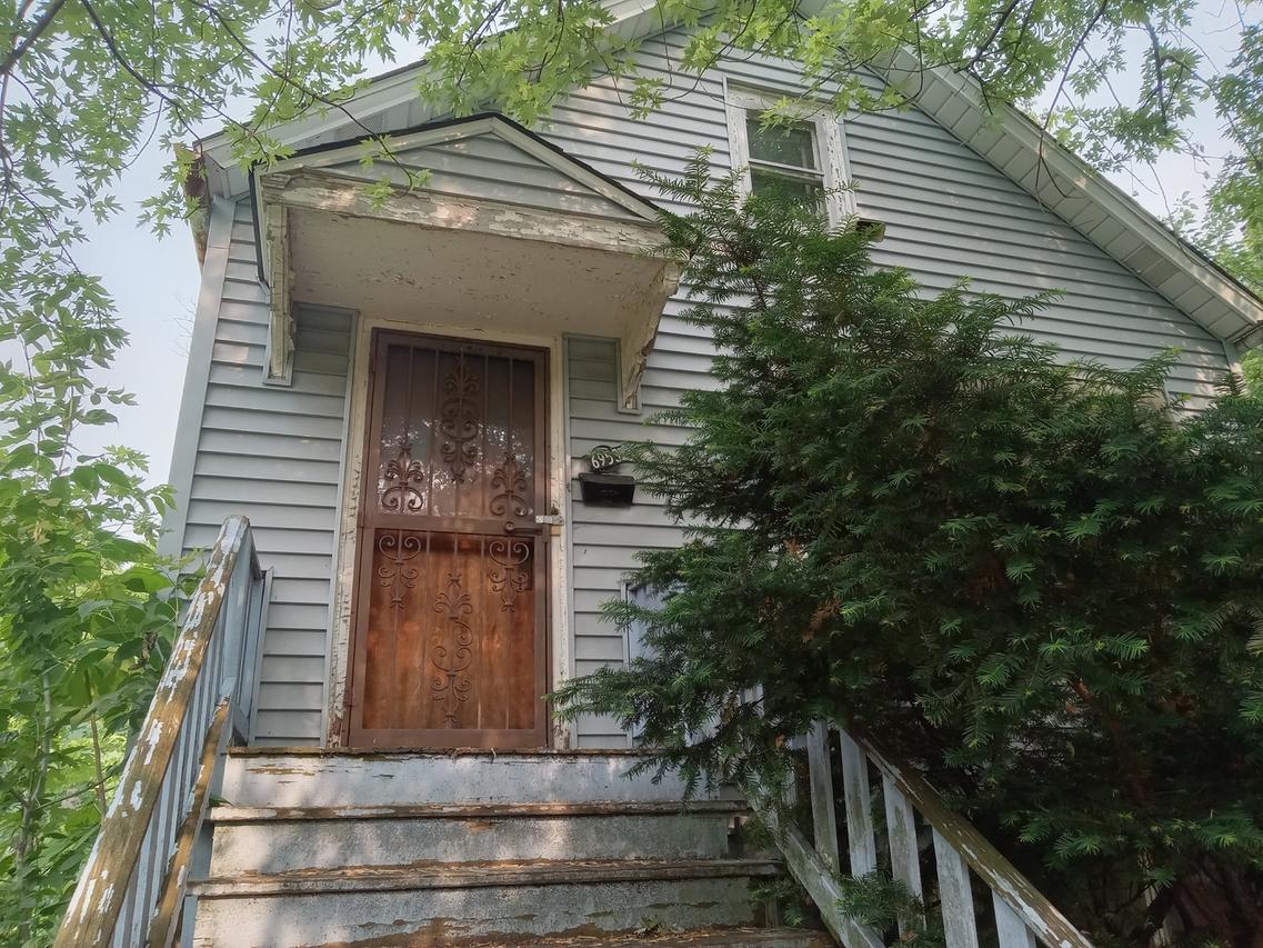 6953 S May St., Chicago, IL 60621